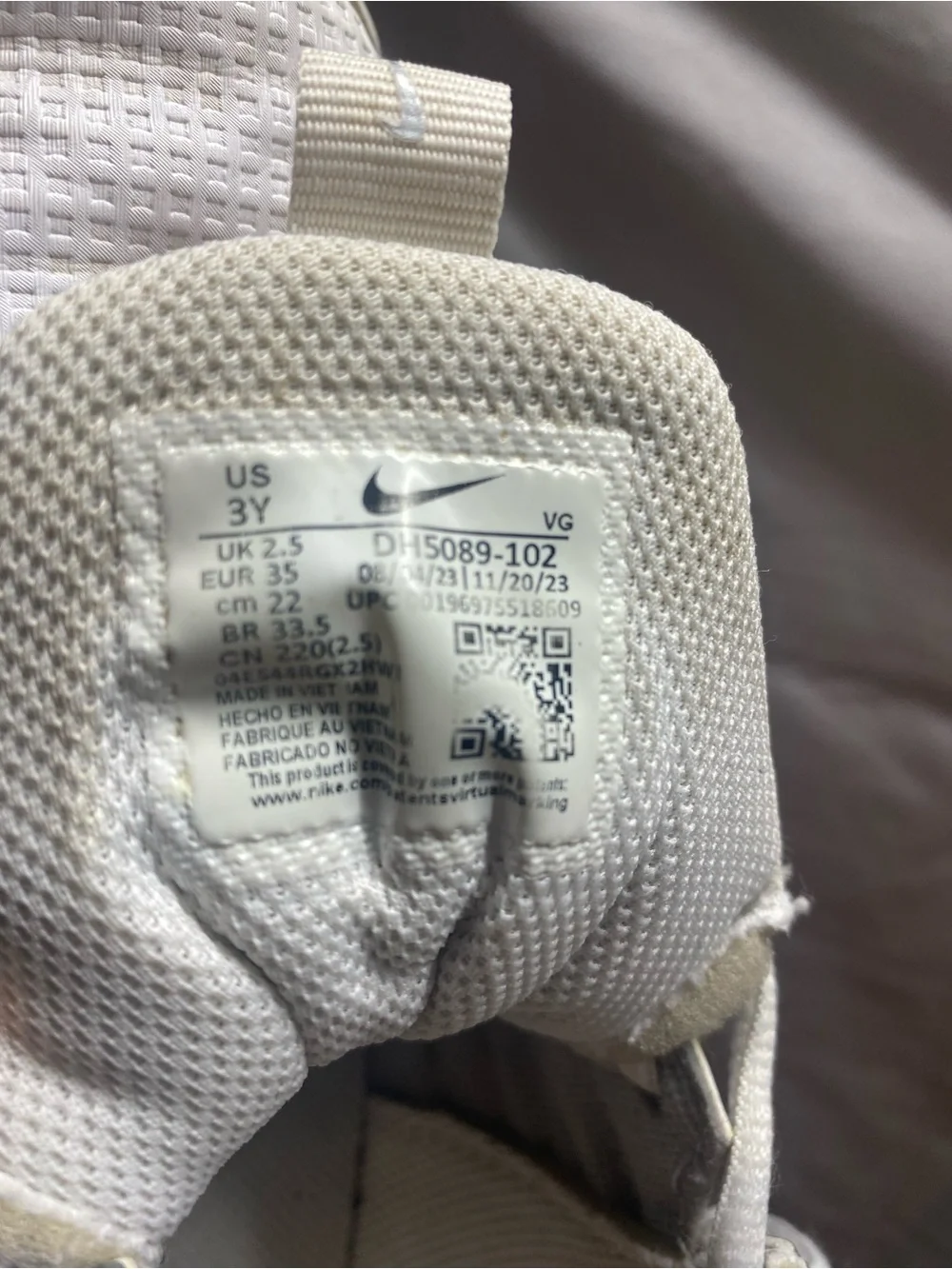 Nike White and Gray Low-Top Athletic Sneakers